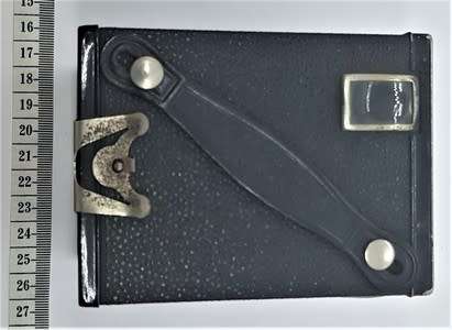 Vintage Kodak Brownie Junior box camera with pouch - as per photo