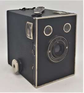 Vintage Kodak Brownie Junior box camera with pouch - as per photo