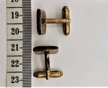 Pair of mother of pearl gent`s cufflinks as per photo