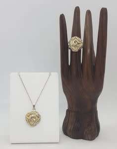 925 Sterling Silver Necklace with Pendant and Matching Ring weight 15,4g Ring Size P as per photo