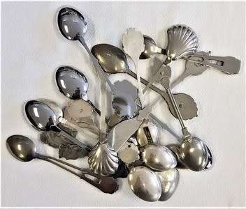 Lot of 18 souvenir spoons from around the world  - as per photo