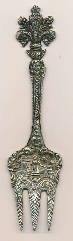 Italian pickle fork as per scan