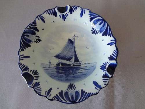 Delft blue ashtray REDUCED