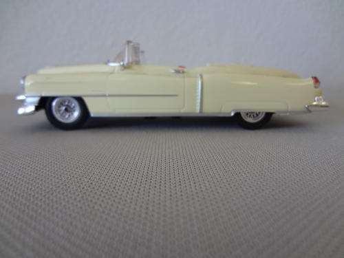 delPrado 1953 Cadillac Eldorado, missing 1 mirror as per scan