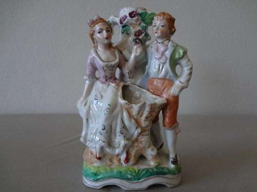Porcelain flower pot, as per scan