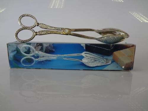 Salad tongs as per photo