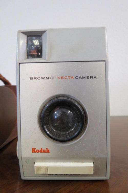 Brownie vecta camera in leather pouch as per photo