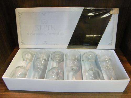 Set of 6 wine glasses in original box - as per photo