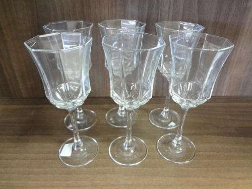 Set of 6 wine glasses - as per scan