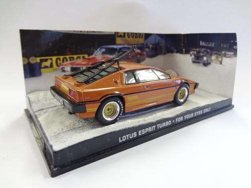 Lotus Esprit Turbo - For Your Eyes Only model car - casing cracked - as per photo