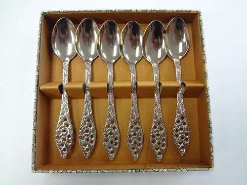Set of 6 teaspoons in box - as per photo