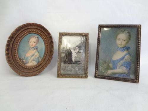 Lot of 3 small vintage frames - as per photo