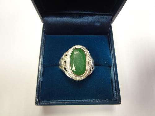 925 Silver ring with green stone, size T/60 - 4.6 grams - as per photo