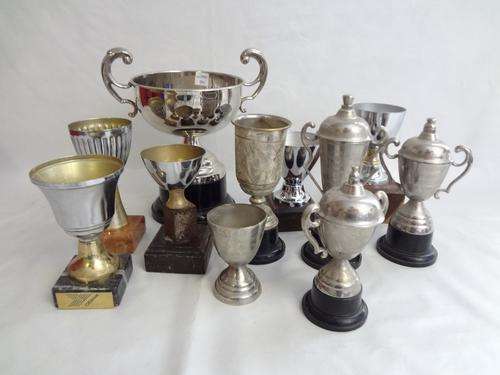 Lot of 11 trophies - as per photo