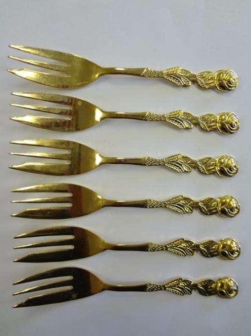Lot of 6 Eetrite 24ct gold plated cake forks - as per photo