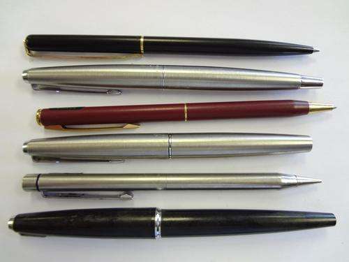 Lot of 6 pens - as per photo