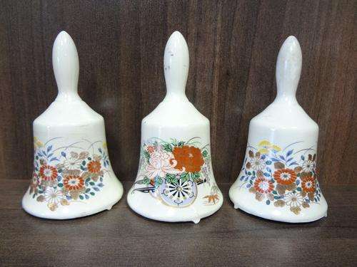 Set of 3 porcelain flower bells - as per photo