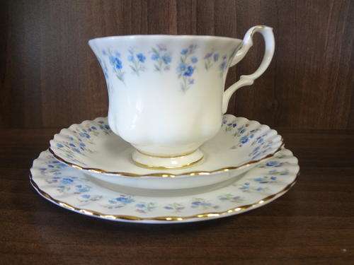 Royal Albert "Memory Lane" trio set as per photo