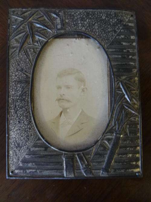 Antique photo frame with old picture as per photo