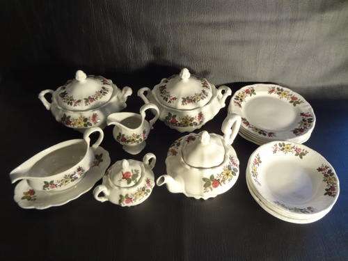 Constantia 23 piece dinner set as per photo