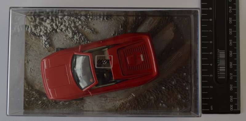 James Bond 007 Ferrari F355  GTS - Goldeneye Model Car 1:43 as per photo