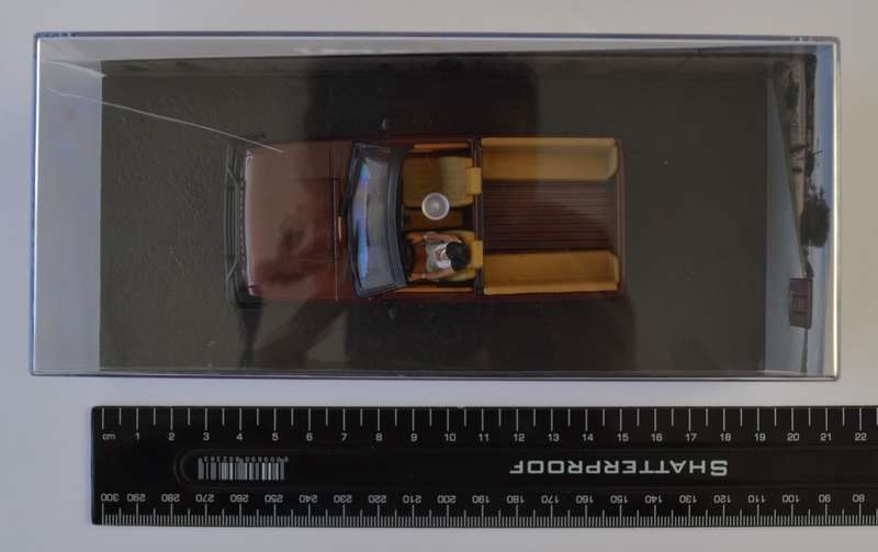 James Bond 007 Range Rover Convertible - Octopussy Model Car Scale 1:43 as per photo