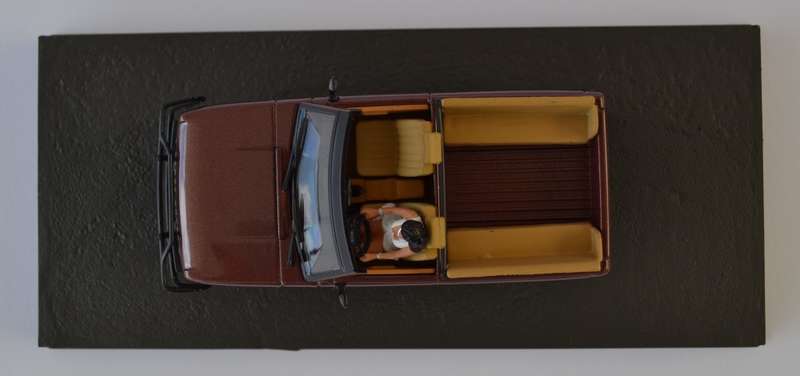 James Bond 007 Range Rover Convertible - Octopussy Model Car Scale 1:43 as per photo