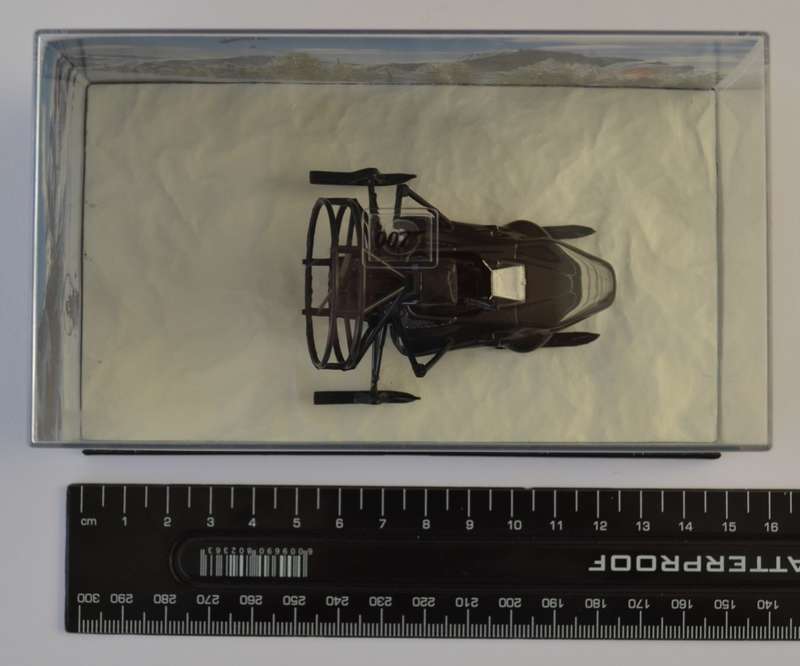 James Bond 007 Parahawk - The World Is Not Enough Model Car Scale 1:64 as per photo