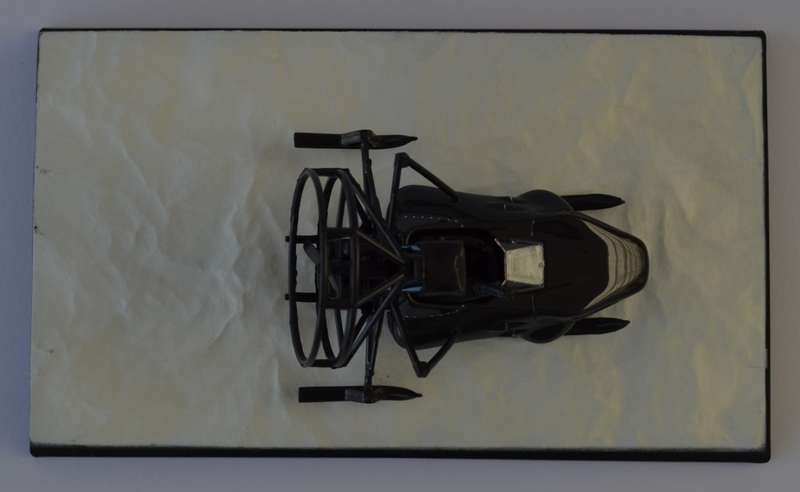 James Bond 007 Parahawk - The World Is Not Enough Model Car Scale 1:64 as per photo
