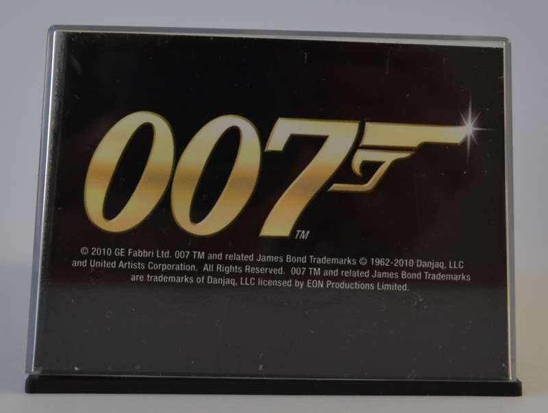 James Bond 007 Parahawk - The World Is Not Enough Model Car Scale 1:64 as per photo