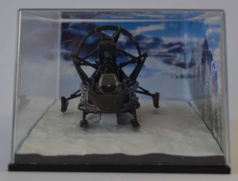 James Bond 007 Parahawk - The World Is Not Enough Model Car Scale 1:64 as per photo