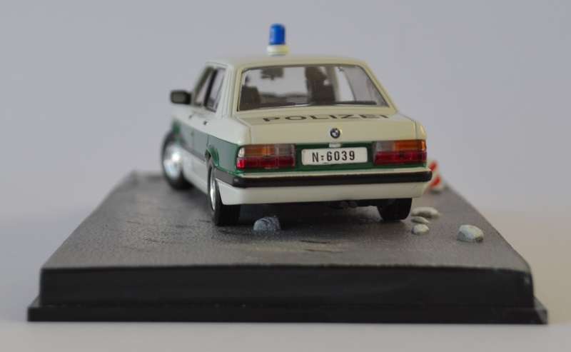 James Bond 007 BMW 518 - Octopussy Model Car Scale 1:43 as per photo