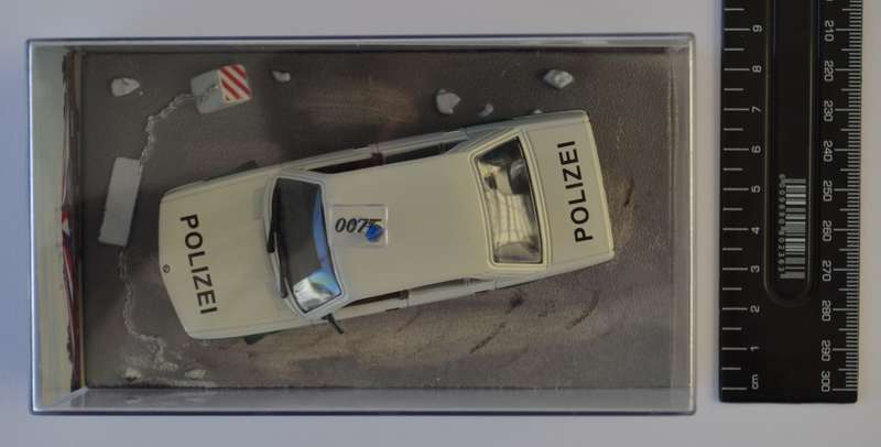 James Bond 007 BMW 518 - Octopussy Model Car Scale 1:43 as per photo