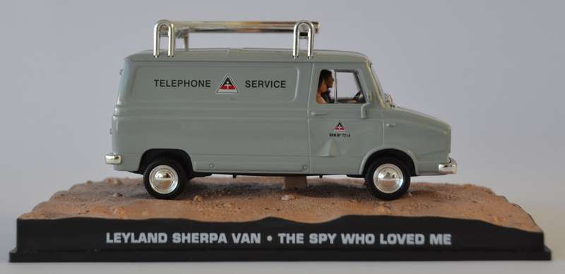 James Bond 007 Leyland Sherpa Van - For Your Eyes Only Model Car Scale 1:43 as per photo