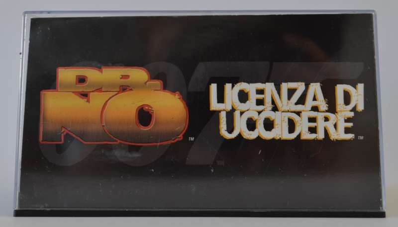 James Bond 007 Dragon Tank - Dr No Model Car Scale 1:43 as per photo