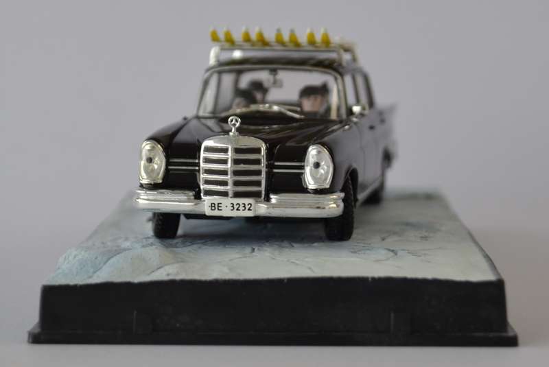 James Bond 007 Mercedes Benz 220S-On Her Majesty`s Secret Service Model Car Scale 1:43 as per photo