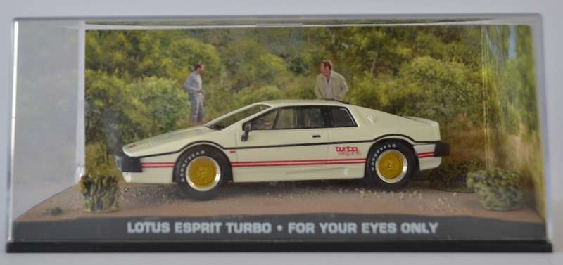 James Bond 007 Lotus Esprit Turbo - For Your Eyes Only Model Car Scale 1:43 as per photo