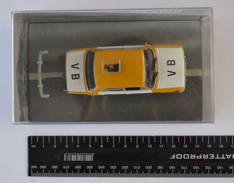 James Bond 007 Lada 1500 - The Living Daylights Model Car Scale 1:43 as per photo