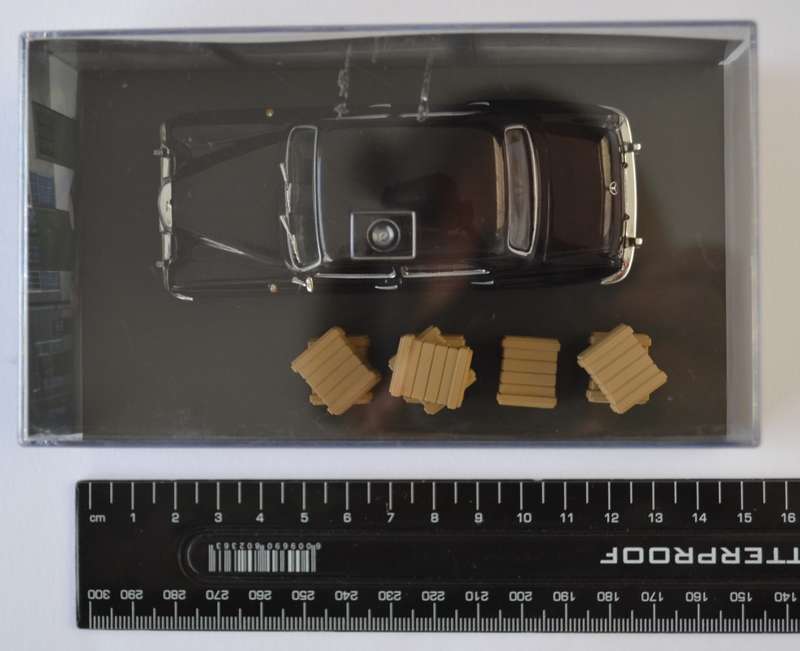 James Bond 007 Mercedes Benz 220S - Goldfinger Model Car Scale 1:43 as per photo