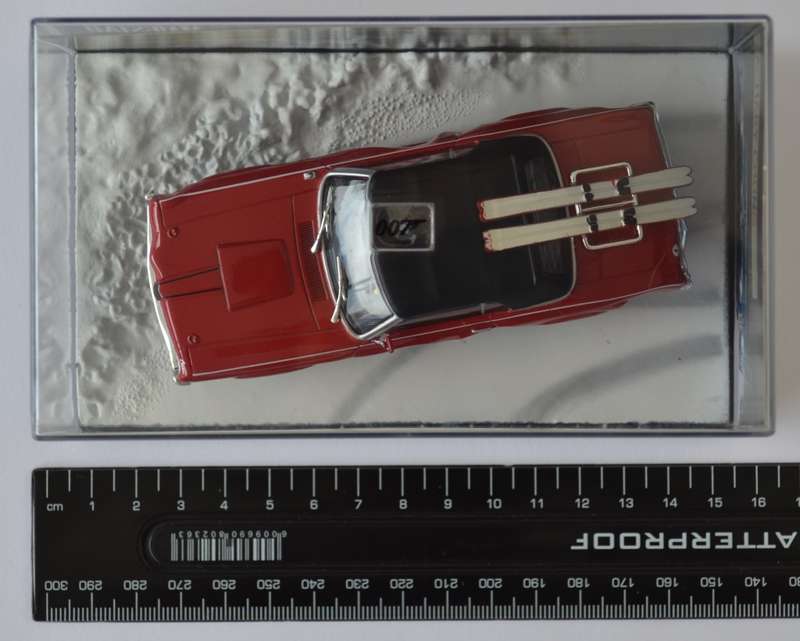 James Bond 007 Mercury Cougar - On Her Majesty`s Secret Service Model Car Scale 1:43 as per photo