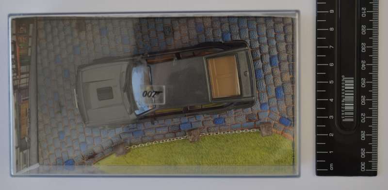James Bond 007 Alfa Romeo GTV6 - Octopussy Model Car Scale 1:43 as per photo
