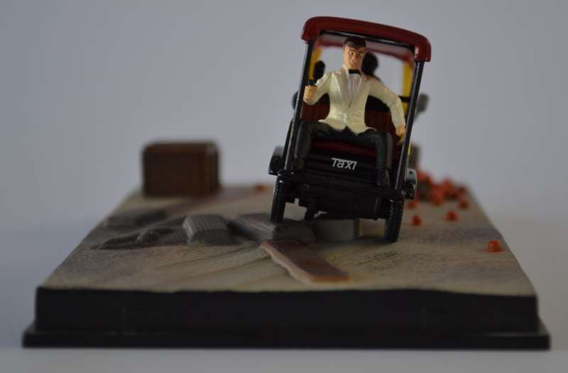 James Bond 007 Tuk Tuk - Octopussy Model Car Scale 1:64 as per photo