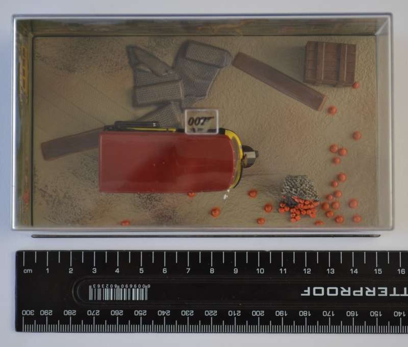 James Bond 007 Tuk Tuk - Octopussy Model Car Scale 1:64 as per photo