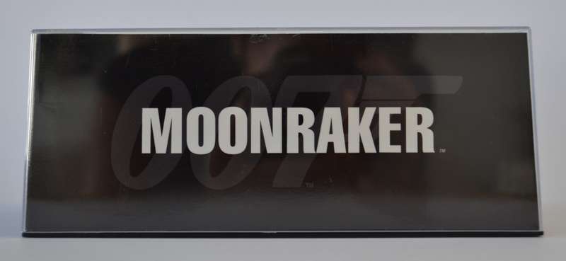 James Bond 007 Chevrolet Ambulance - Moonraker Model Car Scale 1:32 as per photo