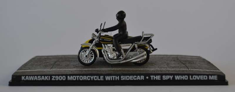 James Bond 007 Kawasaki Z900 with Sidecar-The Spy Who Loved Me Model Car 1:64 as per photo