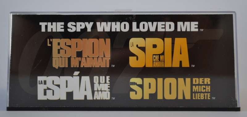 James Bond 007 Kawasaki Z900 with Sidecar-The Spy Who Loved Me Model Car 1:64 as per photo
