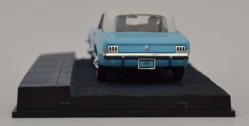 James Bond 007 Ford Mustang - Thunderball Model Car Scale 1:43 as per photo