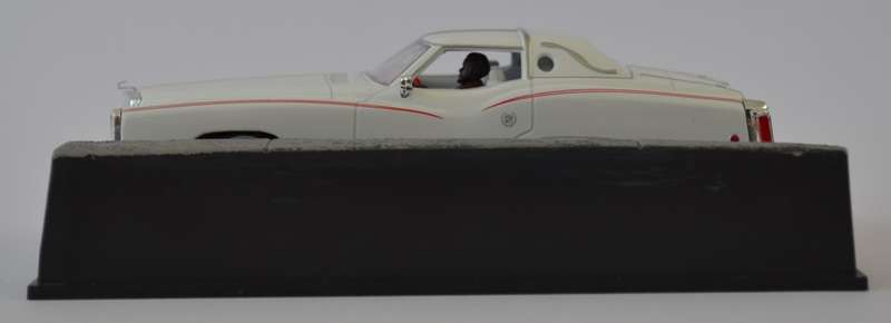 James Bond 007 Corvorado - Live and Let Die Model Car Scale 1:43 as per photo
