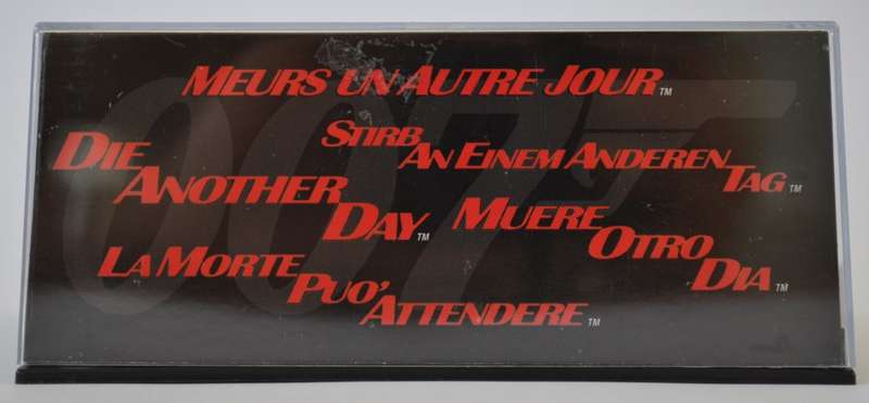 James Bond 007 Ford GT40 - Die Another Day Model Car Scale 1:43 as per photo