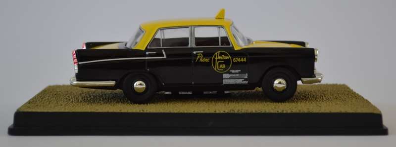 James Bond 007 Austin A55 Cambridge - Dr No Model Car Scale 1:43 as per photo